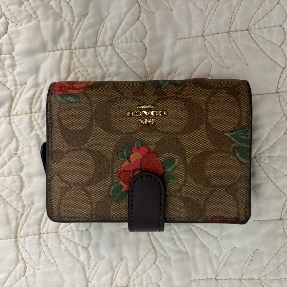 Coach bi-fold wallet